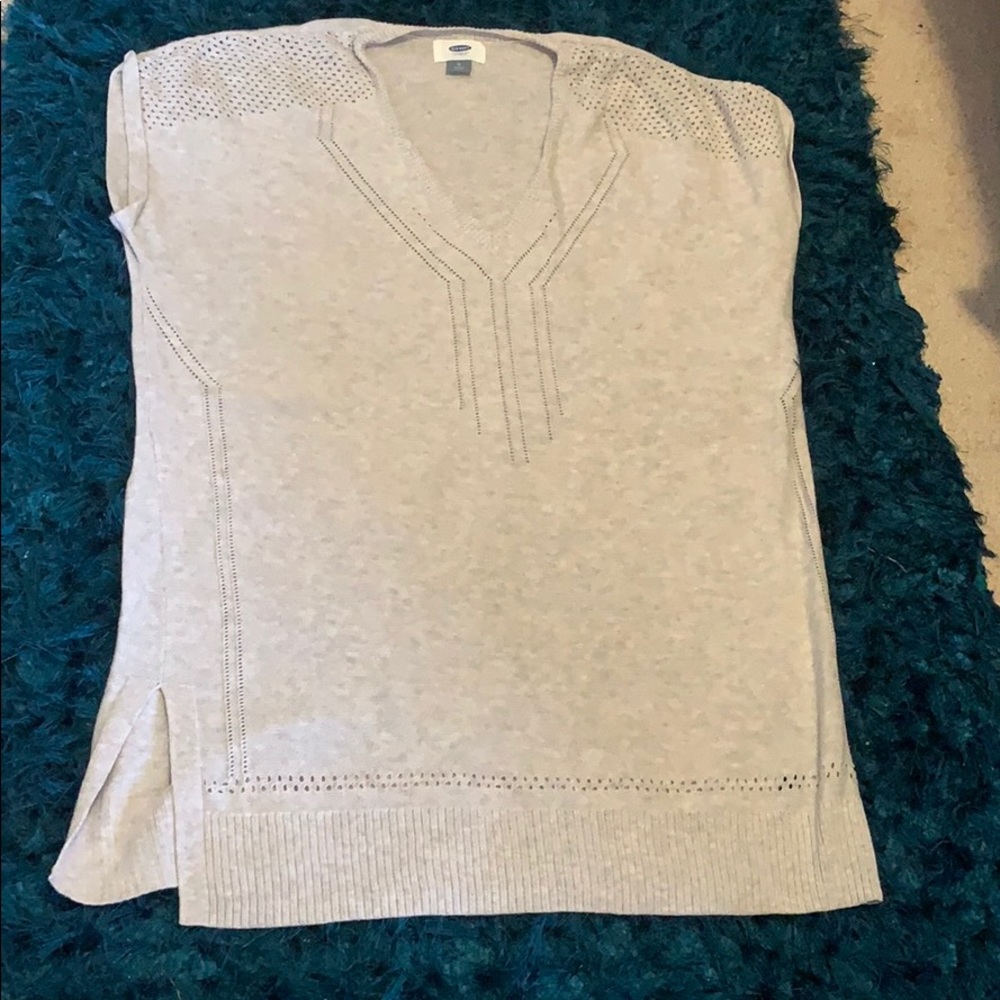 Light, sweater like shirt